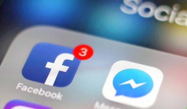 FACEBOOK ‘PLANS’ TO BRING CHAT FUNCTION BACK INTO THE MAIN APP