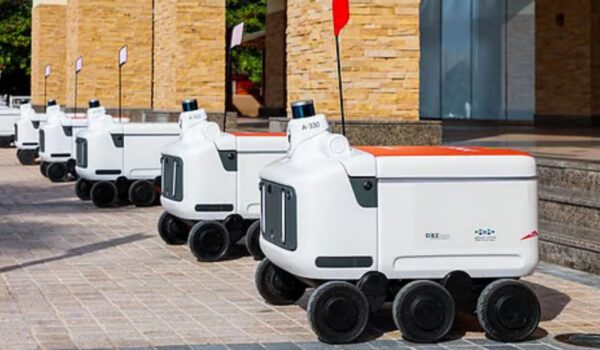 After self-driving taxis, UAE to roll out driverless deliveries in a year