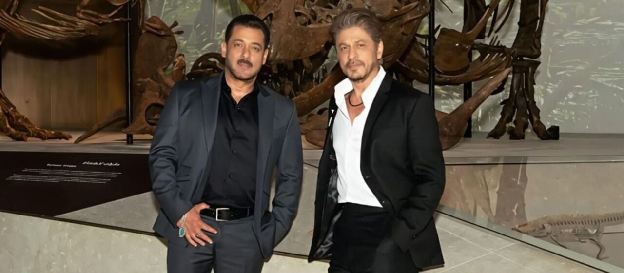 SRK & Salman Surprise Fans with VIP Tour at Abu Dhabi Natural History Museum