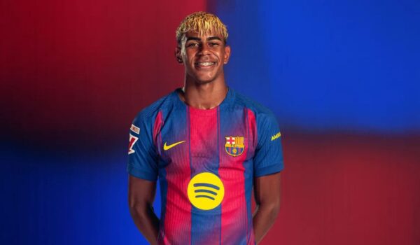 Lamine Yamal Spotted Playing an Impromptu Beach Match in Dubai