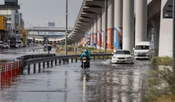 Dubai and UAE Face Unstable Weather: Heavy Rain, Thunderstorms and Safety Warnings Issued