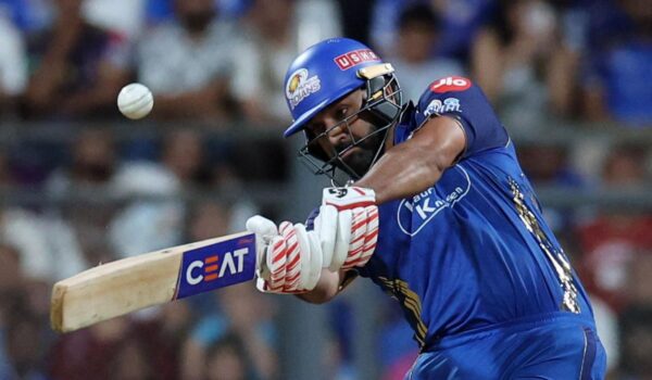 Mumbai Indians Chase Down 221 as Rohit and Rickelton Shine in IPL Opener
