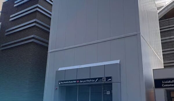 RTA Opens Temporary Staircase at Dubai Mall Metro Station During Expansion Works